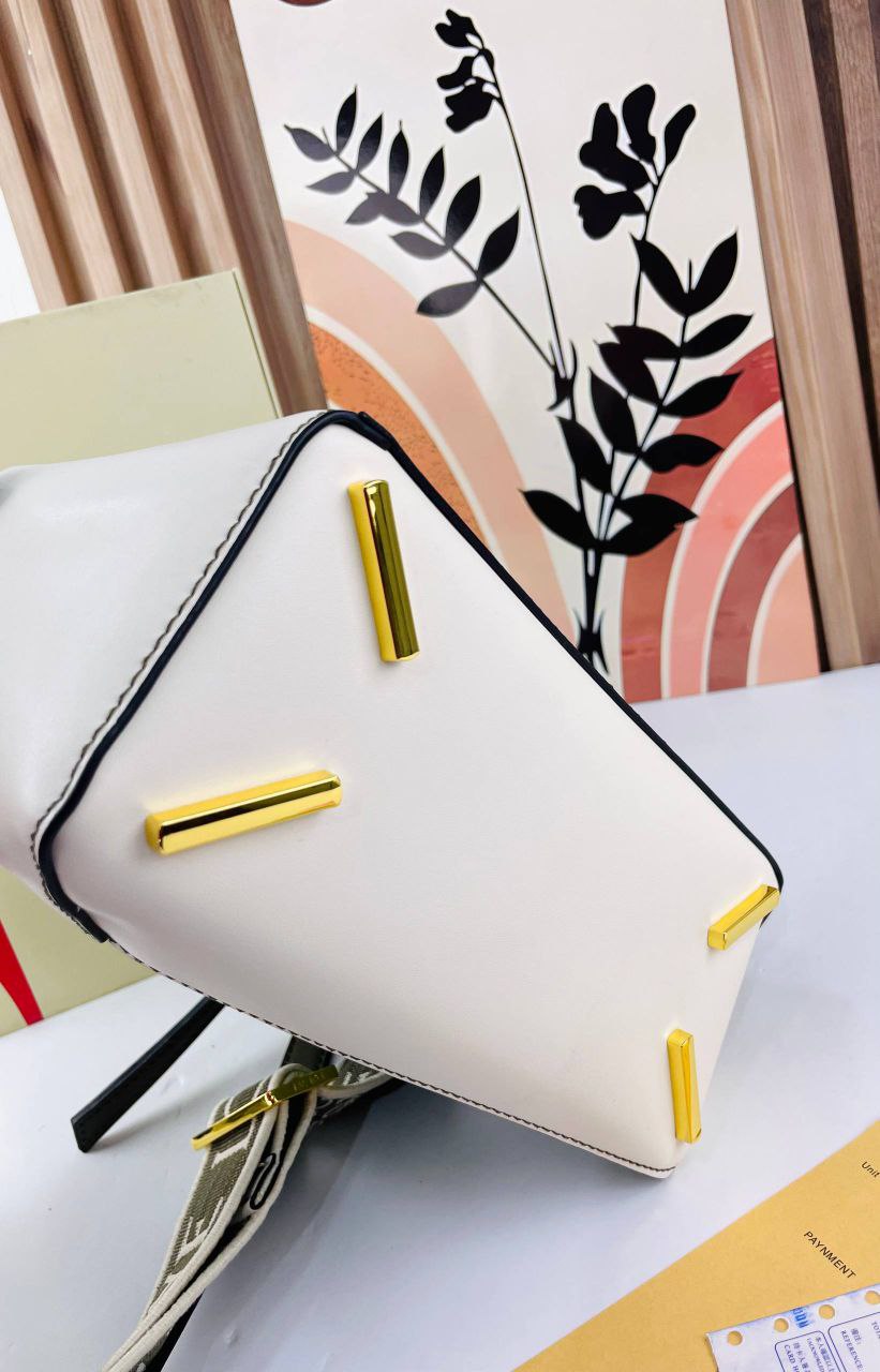 LOEWE Puzzle Bag – Calfskin Leather Handbag